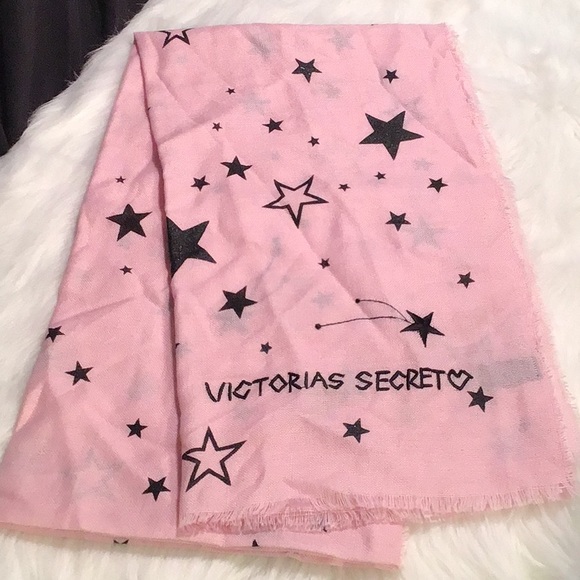 Victoria’s Secret - blanket scarf 76” x 30” NWOT - Picture 3 of 6